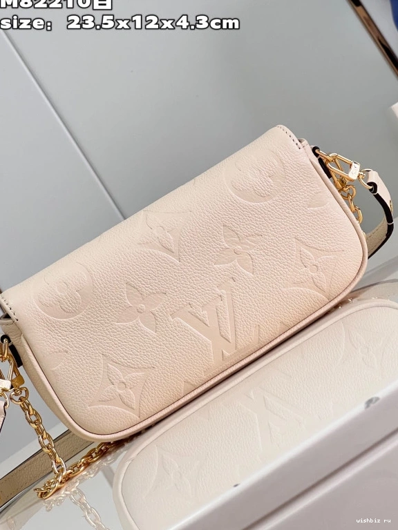 WIS LOUIS on Chain Wallet Ivy VUITTON 0909